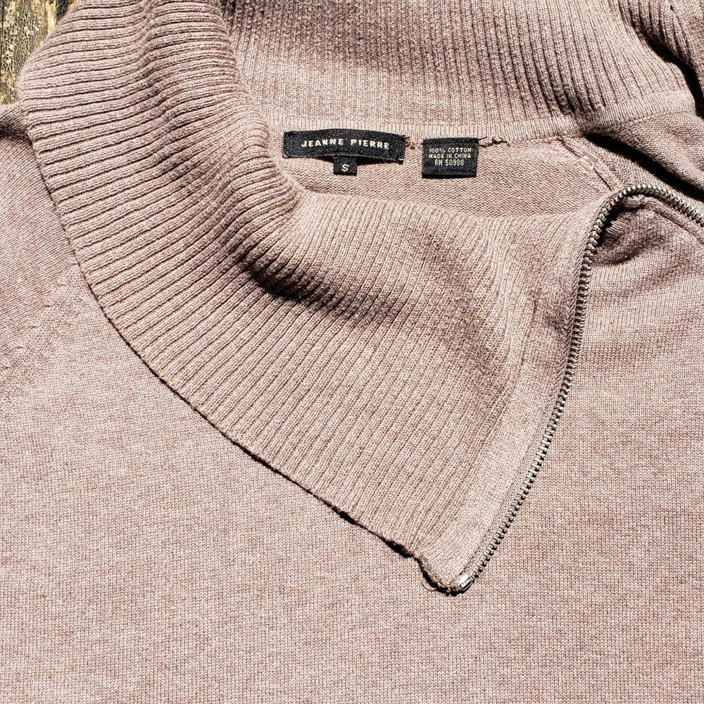 Jeanne Pierre Chic Sweater 😍 - Picture 12 of 13